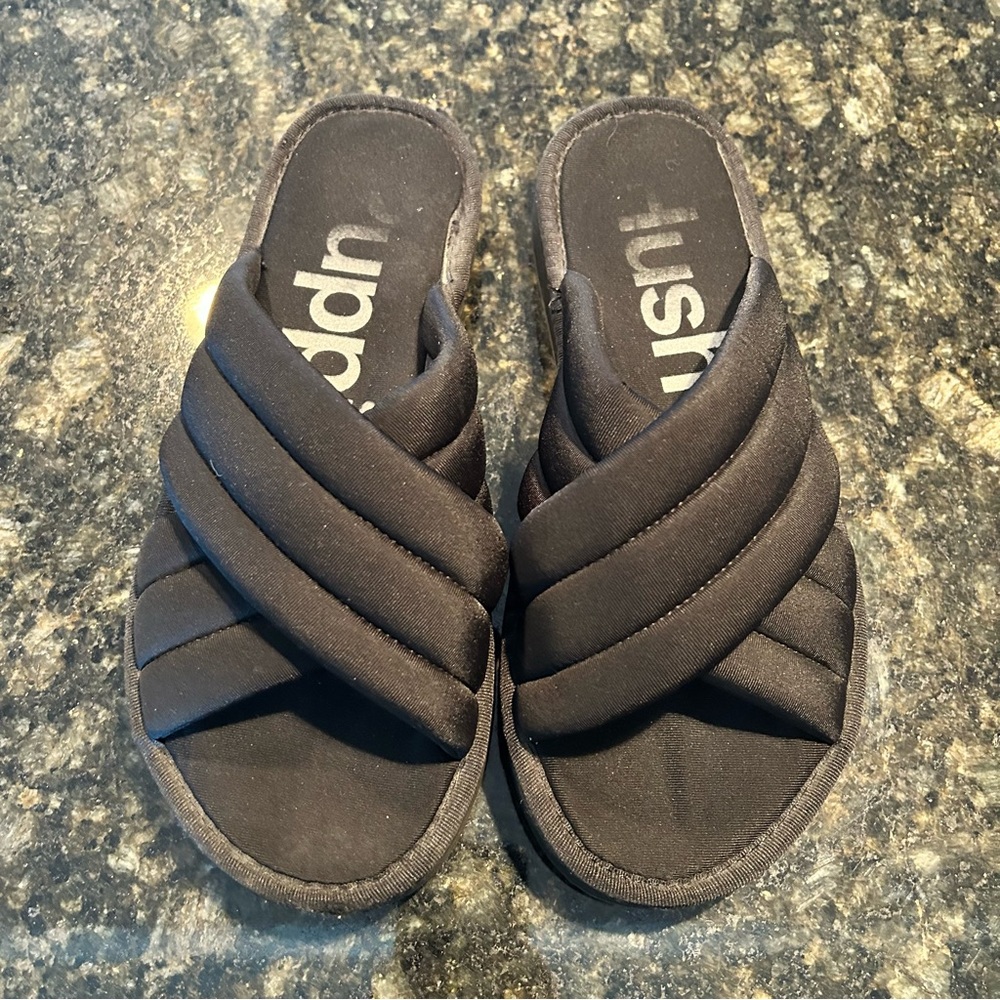 Hush Puppies Black Slide Sandals